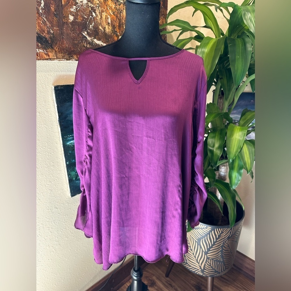 EUC CATO PUPLE BLOUSE long sleeve  FLOWY AND LIGHT SZ 18/20W